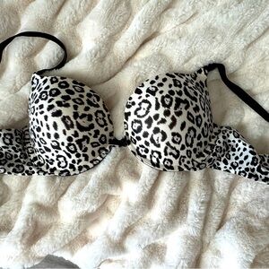 Victoria Secret Push Up Bra